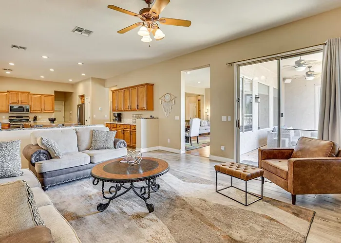Holiday home Desert Oasis < 10 Mi To Spring Training! *