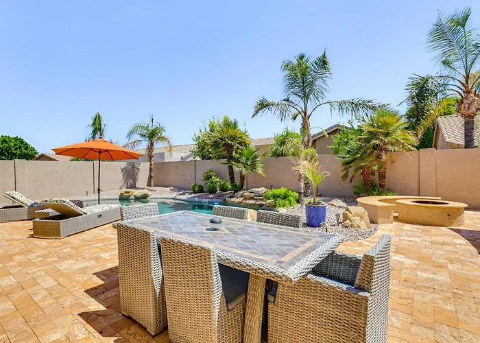 Desert Oasis < 10 Mi To Spring Training! Holiday home *
